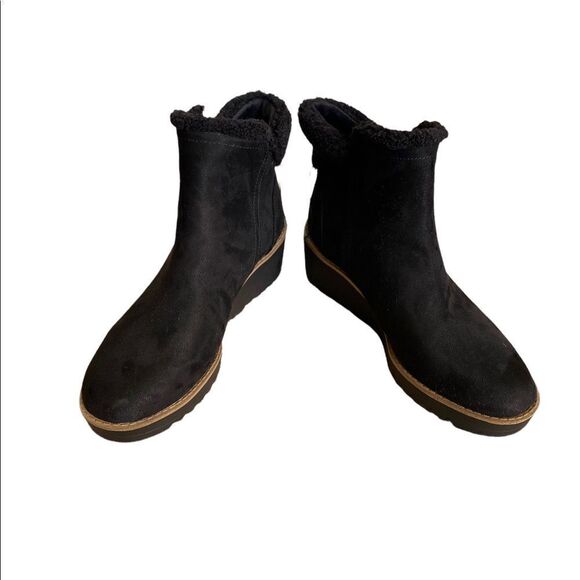 Bandolino Black Faux Suede Wedge Ankle Boots Size 7 NWT - Picture 5 of 6